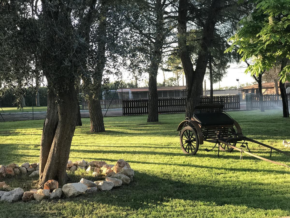 Masseria Nel Sole Hotel Лучера Екстериор снимка